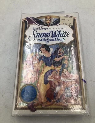 Walt Disney Masterpiece Snow White and the Seven Dwarfs VHS Tape Sealed In Box - Image 1 of 4