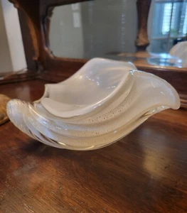 Vtg Murano Alfredo Barbini Glass Conch Shell Bowl White w/ Gold Flake Aventurine - Picture 1 of 11