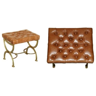 ПРЕКРАСНАЯ АНТИКВАРНАЯ ВИКТОРИАНСКАЯ ЛАТУННАЯ ВЫСТАВОЧНАЯ РАМА CHESTERFIELD КОРИЧНЕВАЯ КОЖАНАЯ ТАБУРЕТКА ДЛЯ НОГ - Изображение 1 из 4