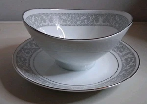 W Dalton Imperial China Whitney Gravy Boat Attached Plate 5671 Japan    - Picture 1 of 6