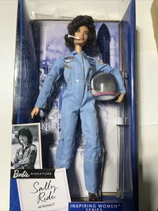 Mattel Sally Ride, nie aus Karton genommen - Bild 1 von 7