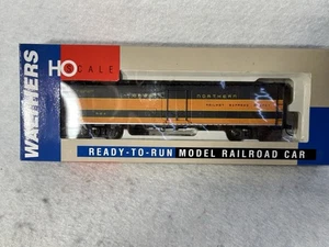 Nice Walthers Great Northern 50’ REA Express Reefer HO - Picture 1 of 2