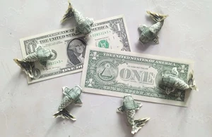 5 ORIGAMI KOI FISHES 3D FOLDED BY DOLLAR HANDMADE Special Gift Graduation - Picture 1 of 7