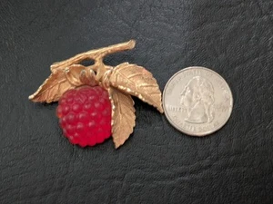 1960 Napier Raspberry Pin Brooch Red Gold Tone Glass Leaves Branch 1.5 Inches - Picture 1 of 4