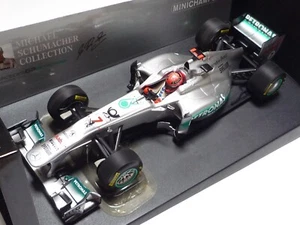 MINICHAMPS 1:18 MERCEDES GP PETRONAS W02 M. SCHUMACHER 2011 - Foto 1 di 7