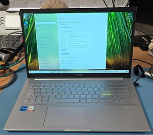 Asus Vivobook S513E 15.5" Laptop i5-1135G7/ 16gb / 512 NVMe - Picture 1 of 5