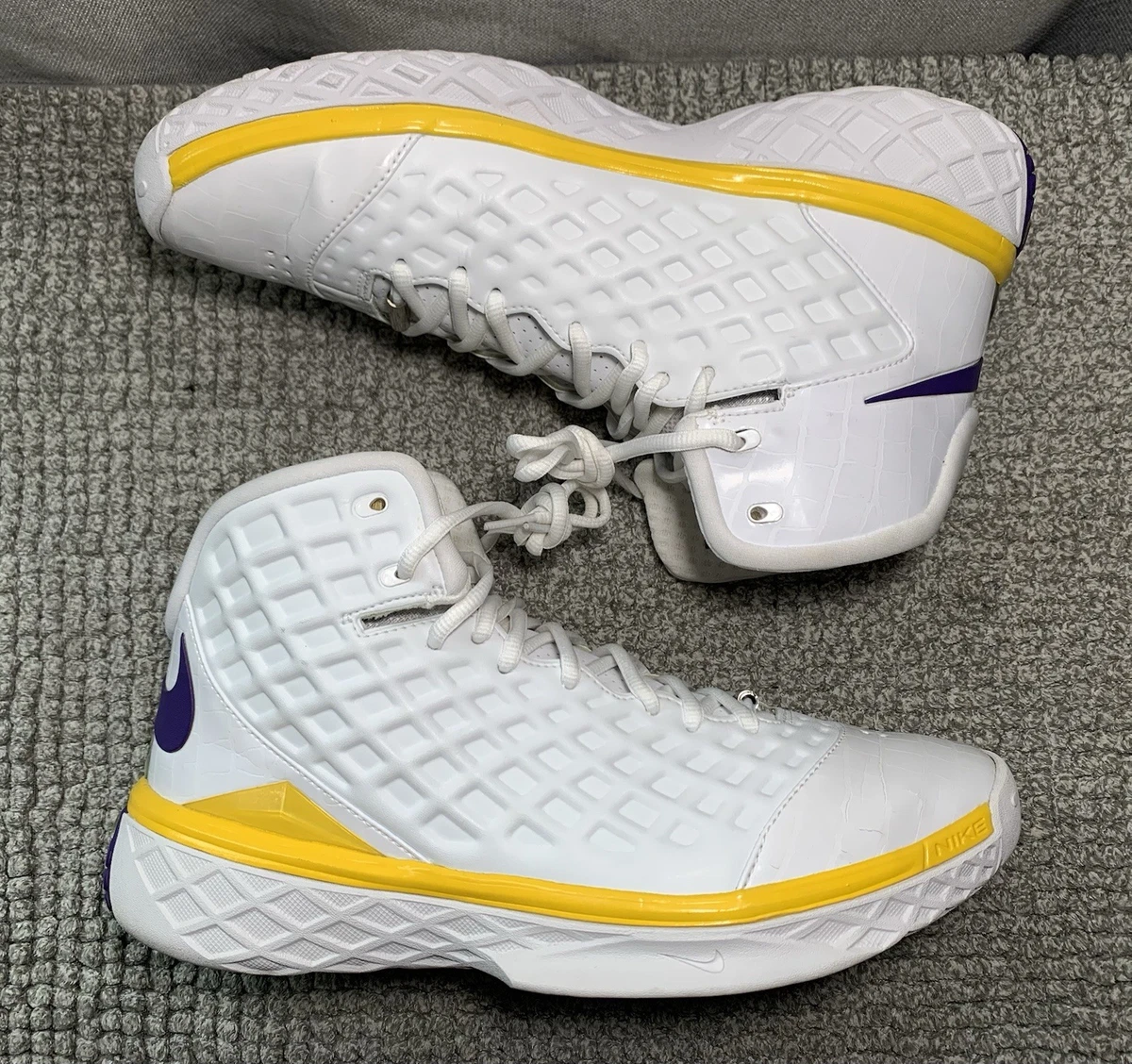 Preços baixos em Nike Zoom Kobe 3 SL MVP | eBay
