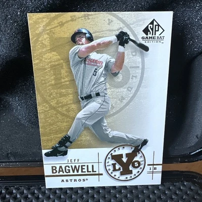 2001 SP Game Bat Edition Lumber Yard Jeff Bagwell  #Y7 - Image 1 of 2