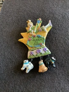 HEATHER GOLDMINE PORZELLAN KÖNIGIN DER KATZEN BROSCHE - Bild 1 von 4