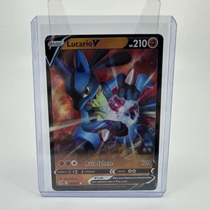 Lucario V 146/264 Swsh08: Fusion Strike Holo LP - Foto 1 di 2