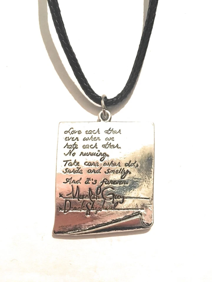 Grey's Anatomy Collana Post-It Meredith Derek Incisioni Nichel Free Love Amore - Immagine 1 di 1