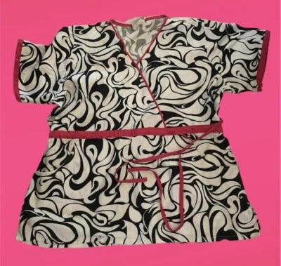 UA scrubs 2X black white swirl scrub top with hot pink trim - Image 1 of 4