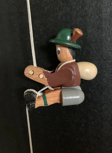 Erzgebirge Holz Kletterfigur Bergsteiger Klettern Schnur Spielzeug Seiffen Germany - Bild 1 von 15