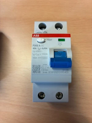 ABB FI Schutzschalter F202A 40 0,03 Typ A 40A 30mA - Bild 1 von 2