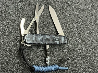 New Victorinox Compact w/Navy Camo Scale Swap 91mm Swiss Army Knife (no Ink Pen) - Image 1 of 4