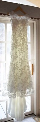 Beautiful Used Wedding Dress! - Image 1 of 4