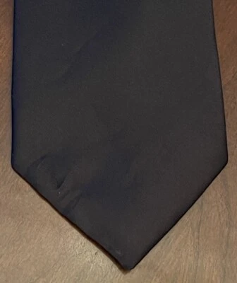 Bill Blass Black Hand Made 100% Polyester Men’s Neck Tie Made In China - Image 1 of 4