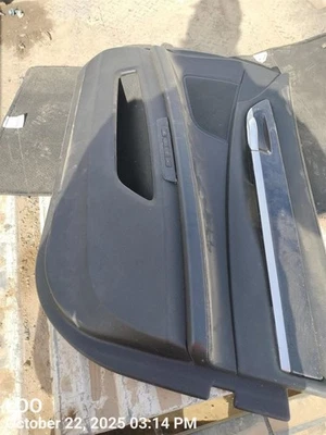 BLK RIGHT FRONT DOOR TRIM PANEL 51 41 9 160 852 2011 BMW 750LI - Изображение 1 из 4