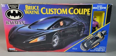 De colección 1991 Batman Returns Bruce Wayne cupé personalizado Kenner sin usar, en caja sellada en caja original Foto 1 de 4