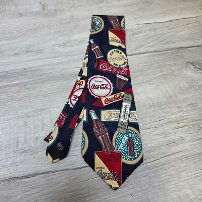 Corbata de Seda Coca Cola Ice Cold Refresca Botella de Vidrio Impresión Completa EE. UU. 57 pulgadas Foto 1 de 4