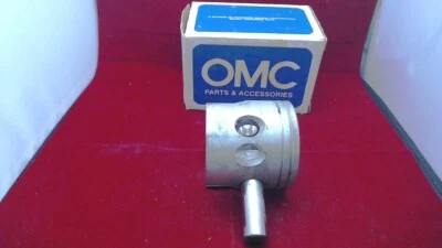 Johnson Evinrude OMC 389664 Piston Assy NOS - Image 1 of 4