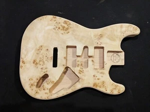 ST Gitarrenkörper, Mappa Wurzelholzfurnier, MADE IN USA - #2-740 - Bild 1 von 2