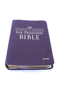 The Charles F. Stanley Life Principle Bible NKJV (Genuine Leather, 2005) - Imagen 1 de 7