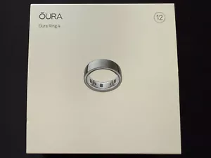 Oura Ring 4 Smart Ring Misura 12 Activity Tracker, 4a Generazione Argento - Foto 1 di 1