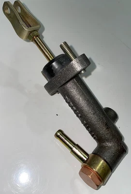 Eagle Clutch Master Cylinder - 27-01905 / 8-94312-899-0 -For Isuzu Impulse 83-89 - Image 1 of 4