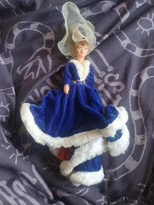 Peggy Nisbet Model H211 15th Century Lady. Used. VGC. Uk Only - Picture 1 of 11