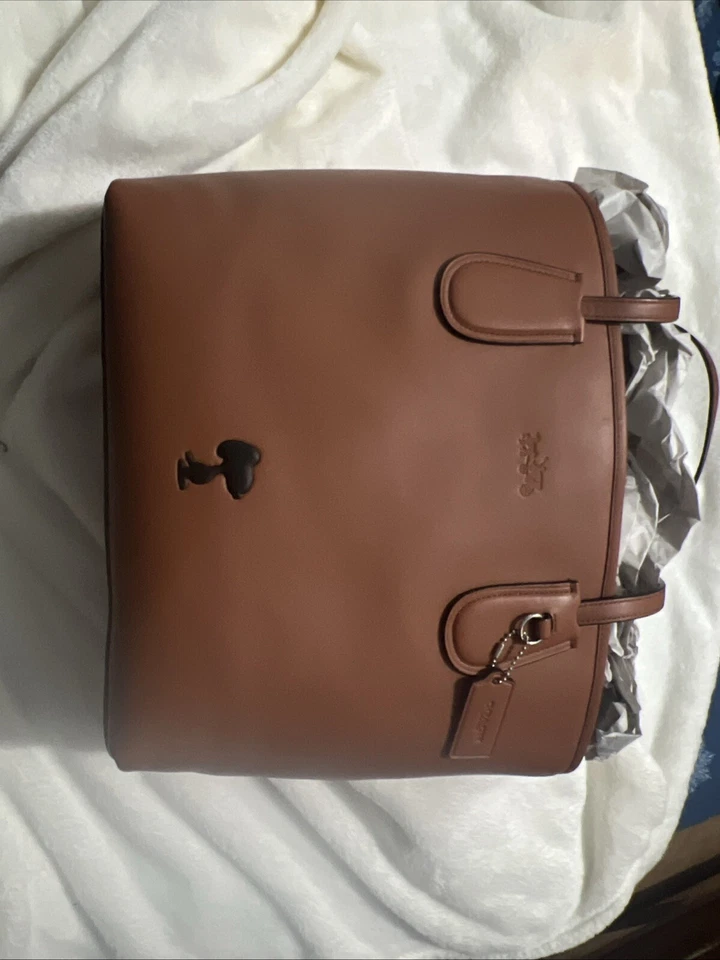 Autêntica bolsa de mão Coach Snoopy Collaboration - Imagem 1 de 4