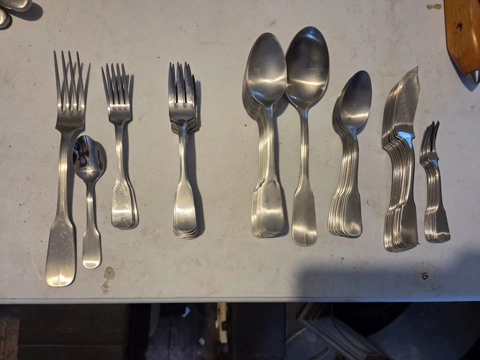 Juego de cubiertos de acero inoxidable Guy Degrenne Inox 60 piezas Foto 1 de 4