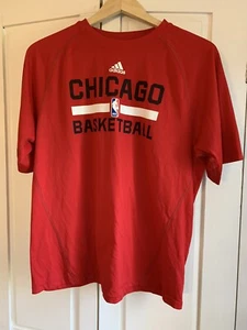 Adidas Chicago Basketball Shirt NBA Climacool Tee Uomo Small Vedi Rosso Senza Etichetta - Foto 1 di 9