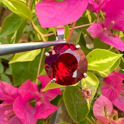 Colgante de rubí rojo de 24,60 quilates en plata de ley 925 - piedras preciosas naturales certificadas Foto 1 de 4