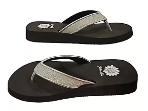 Yellow Box Flip Flops Women 8.5 Silver Funfair Comfort Beach 60348 Sparkle New - Picture 1 of 10