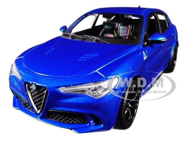 ALFA ROMEO Stelvio QUADRIFOGLIO Blue 1/24 Diecast Model Car by Bburago 21086BL