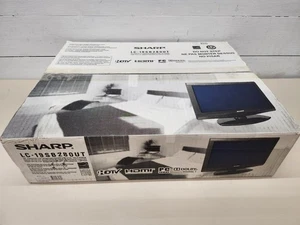 Sharp Aquos 19" LCD HDTV LC-19SB280UT HDMI w/ Box Cords Remote Retro Gaming ~ VG - Picture 1 of 16
