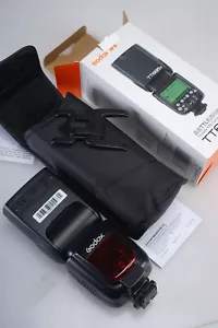 GODOX TT685-S Sony Thinklite TTL On-Camera Flash Wireless 2.4GHz HSS MasterSlave - Picture 1 of 9