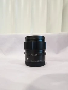Sigma 90mm F2.8 DG DN for Sony E-Mount ( EXCELLENT CONDITION ) ( NO BOX ) - Picture 1 of 5