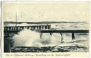 AK Ostseebad KOLBERG / Pomerania / KOLOBRZEG surf all'ingresso del porto anni '30 - Foto 1 di 1