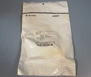 Allen Bradley 872C-N8CP12-D4 Series D Inductive Proximity Sensor 8 mm Distance - Picture 1 of 9