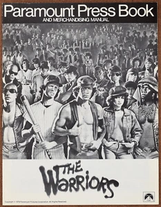 The Warriors 1979 UNCUT/UNFOLDED Vf+ PRESSBOOK MICHAEL BECK JAMES REMAR - Picture 1 of 5