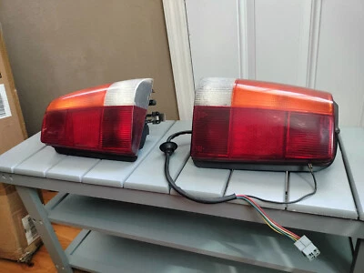 Par de luces traseras Peugeot 505 Station Wagon L R Original OEM EE. UU. Freno Foto 1 de 4
