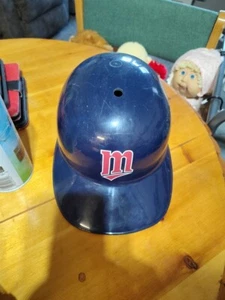 Minnesota twins FULL SIZE Plastic Batting Helmet Souvenir MLB Vtg. Laisch ORANGE - Picture 1 of 10
