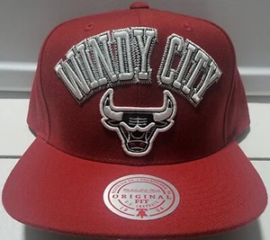 Mitchell and Ness NBA STITCHED WINDY CITY CHICAGO BULLS SNAPBACK RED BRANDNEU. - Bild 1 von 4