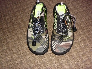 Saguaro Womens size 5.5 Water shoes, New - Picture 1 of 2