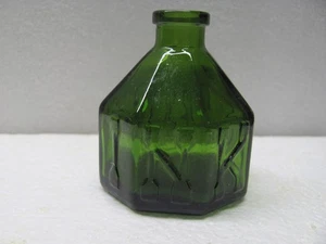 Sehr schöne gebrauchte Wheaton, New Jersey grüne Tintenflasche 2 1/2 cm groß - Bild 1 von 2
