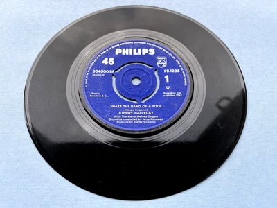 JOHNNY HALLYDAY SHAKE THE HAND OF A FOOL 1962 UK VINYL 7" ROCK N ROLL - Image 1 of 3