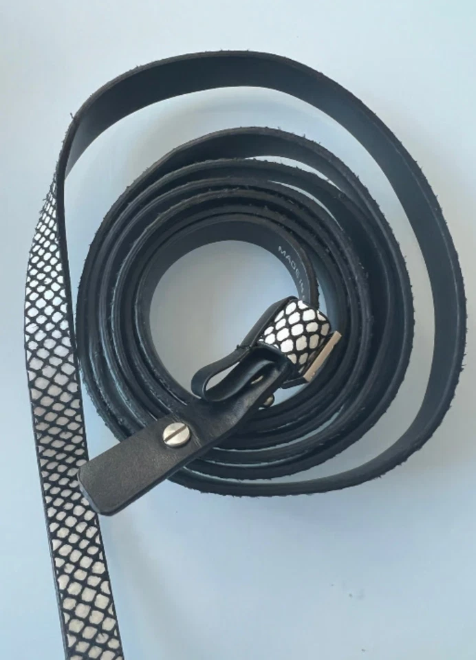 Cinto Diane von Furstenberg DVF envoltório duplo preto branco pele de cobra L 72” - Imagem 1 de 4