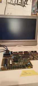 SCHEDA MADRE COMMODORE AMIGA 500 NON FUNZIONANTE CON KICKSTART 3.2 - Foto 1 di 6